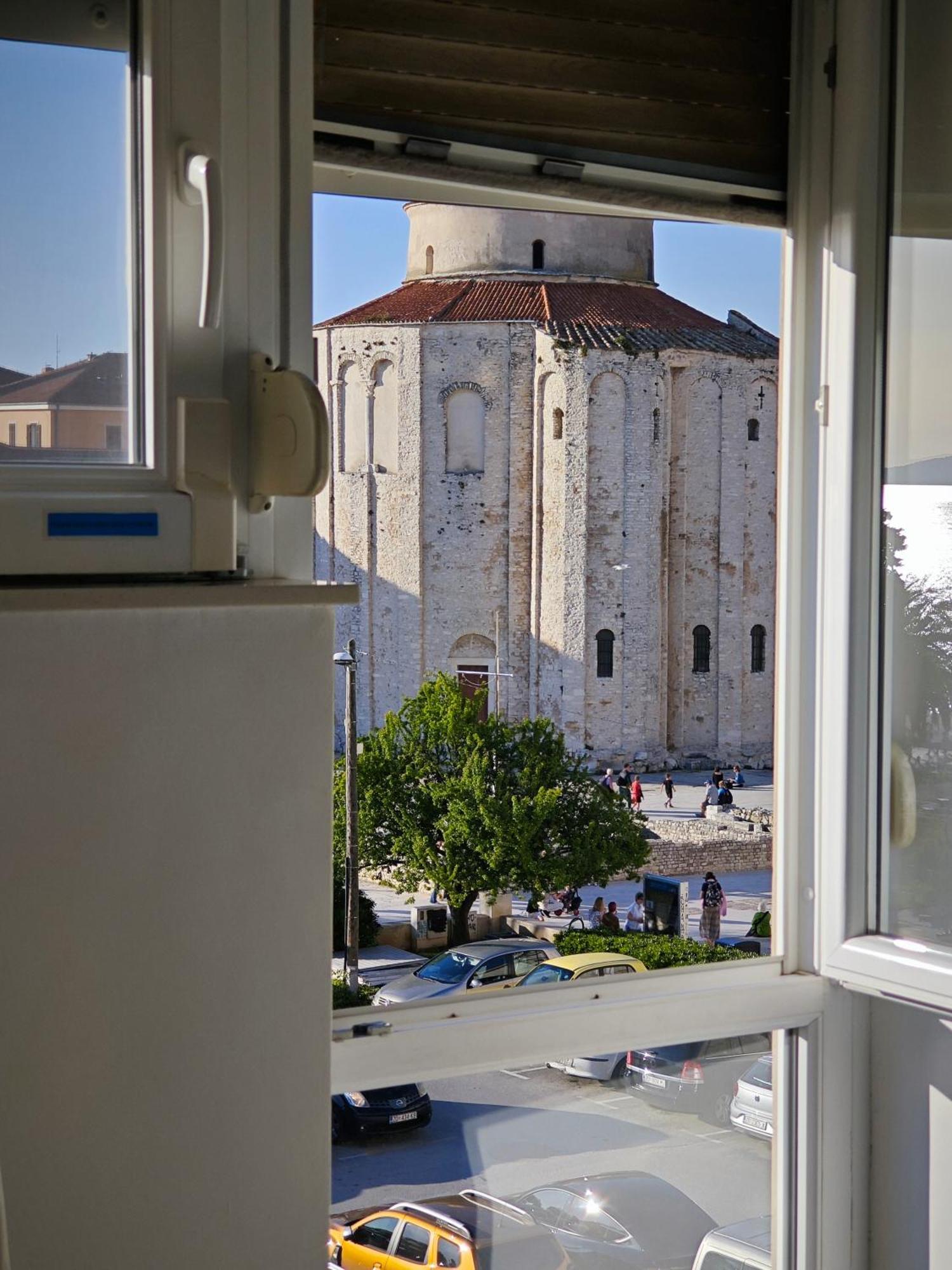 Cozy Old Town Apartment Zadar Exterior photo